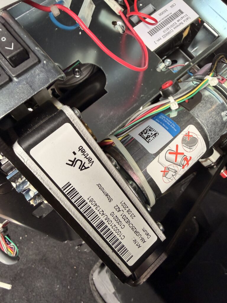 Technische Prüfung eines Treppenlifts